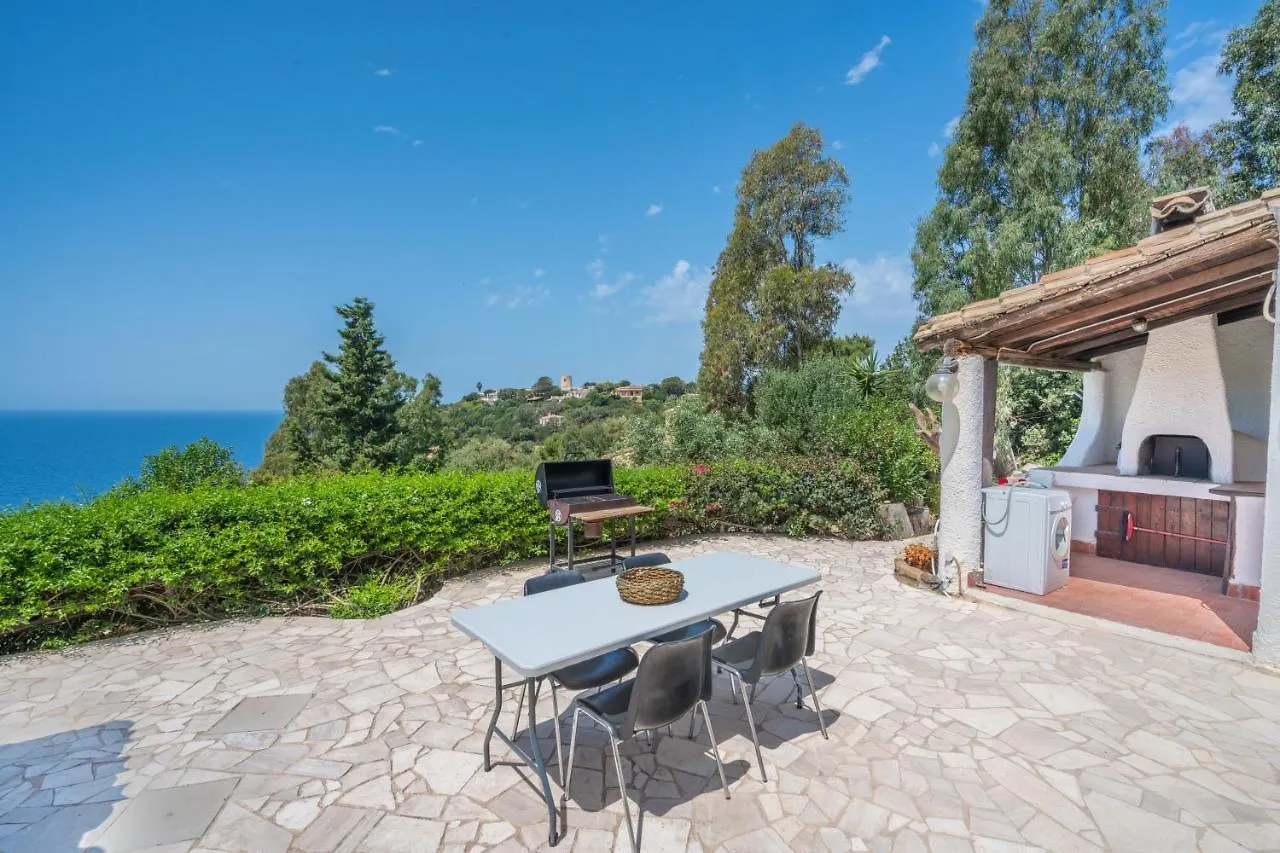 Villa Fenice . Terrazza Vista Mare . Ac Torre delle Stelle 0*,  Italy
